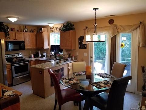 74 Creekside Dr, Brevard, NC 28712 photo 3