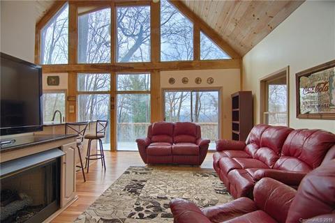 119 Winter Ln, Clyde, NC 28721 photo 1