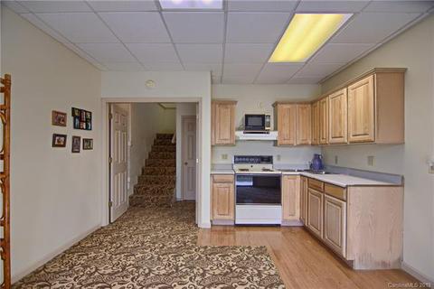 119 Winter Ln, Clyde, NC 28721 photo 27