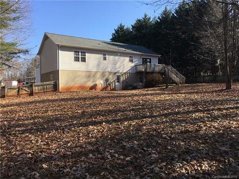 228 Sequoyah Cir, Morganton, NC 28655 photo 3