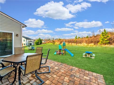 10950 Kingsview Dr, Davidson, NC 28036 photo 8