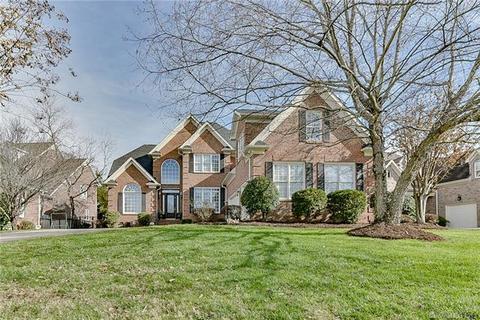 7617 Windaliere Dr, Cornelius, NC 28031 photo 1