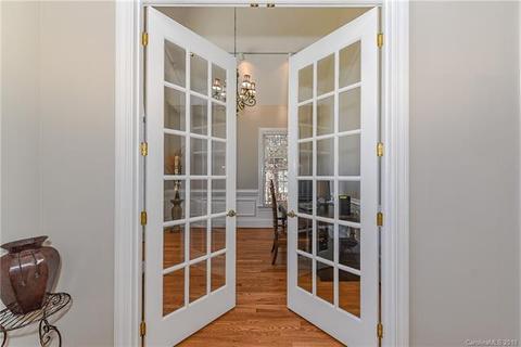 7617 Windaliere Dr, Cornelius, NC 28031 photo 4