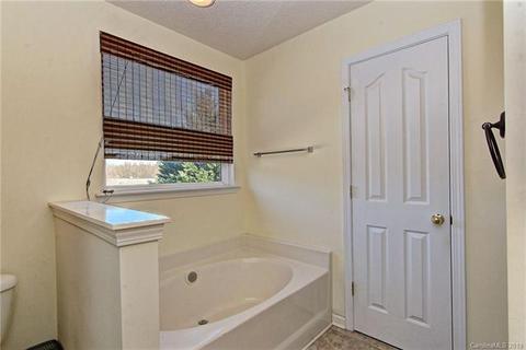 7031 Blithe Low Pl, Charlotte, NC 28273 photo 16