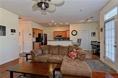7031 Blithe Low Pl, Charlotte, NC 28273 photo 12