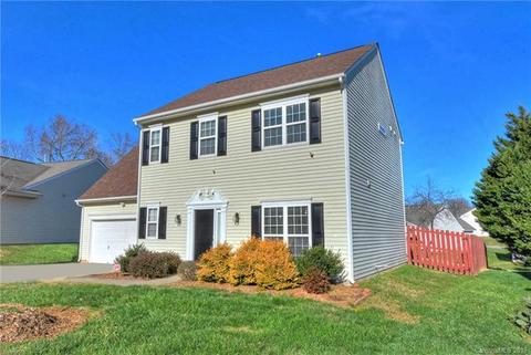 7031 Blithe Low Pl, Charlotte, NC 28273 photo 1