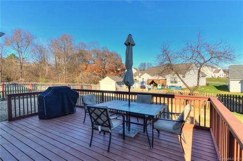 7031 Blithe Low Pl, Charlotte, NC 28273 photo 22