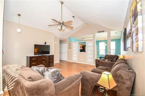 917 Cameron Ct, Monroe, NC 28112 photo 9