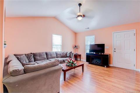 415 E Village Dr, Monroe, NC 28112 photo 6