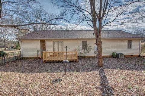 113 Crestbrook Cir, Shelby, NC 28152 photo 18