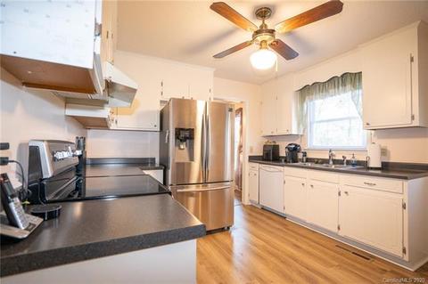 2213 Applegate Dr, Concord, NC 28027 photo 9