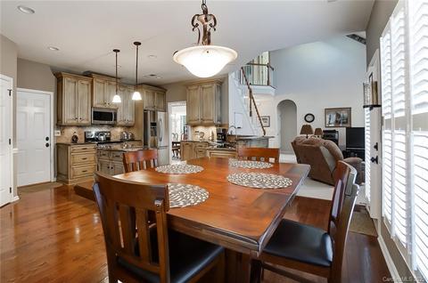 19903 Scanmar Ln, Cornelius, NC 28031 photo 9