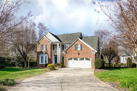 19903 Scanmar Ln, Cornelius, NC 28031 photo 1