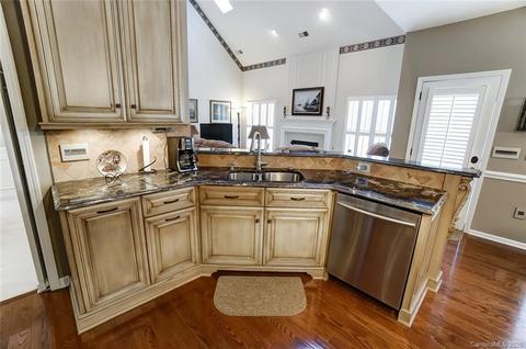 19903 Scanmar Ln, Cornelius, NC 28031 photo 5