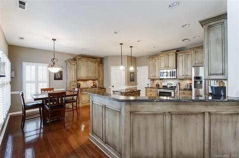 19903 Scanmar Ln, Cornelius, NC 28031 photo 2