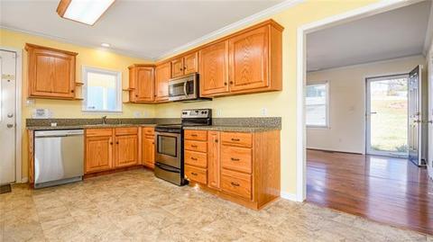 3602 Smithfield Dr, Conover, NC 28613 photo 6