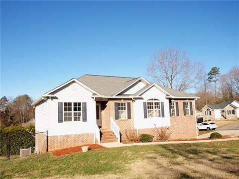 3294 Overbrook Dr, Conover, NC 28613 photo 34
