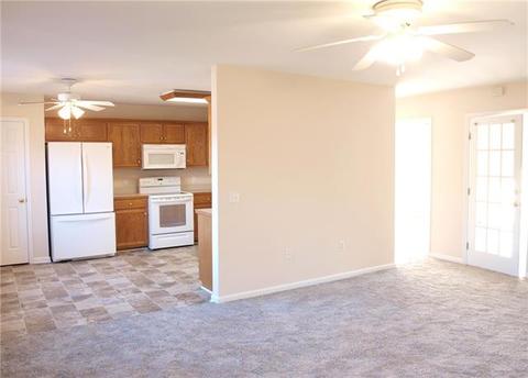 3294 Overbrook Dr, Conover, NC 28613 photo 8