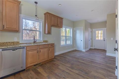 207 Falls St, Morganton, NC 28655 photo 17