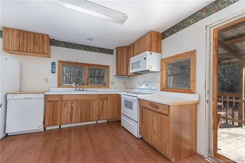 866 Henry Ruff Rd, Mill Spring, NC 28756 photo 8