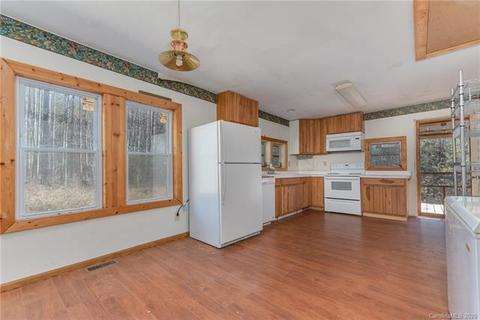866 Henry Ruff Rd, Mill Spring, NC 28756 photo 9
