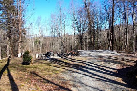 372 Hogsed Rd, Brevard, NC 28712 photo 2