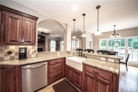 124 Elizabeth Brook Dr, Davidson, NC 28036 photo 9