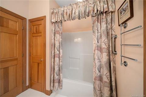 109 Continental Dr, Flat Rock, NC 28731 photo 24