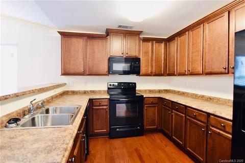 320 Lindpoint Ln, Monroe, NC 28110 photo 7