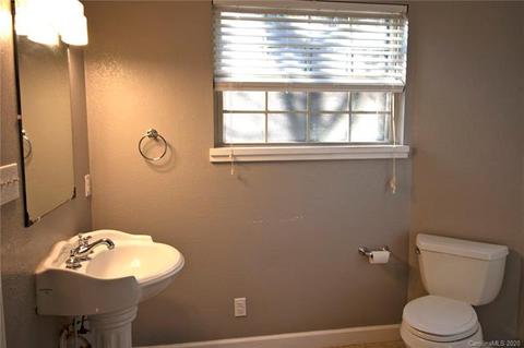 1380 Cedar Cliff Rd, Marshall, NC 28753 photo 17