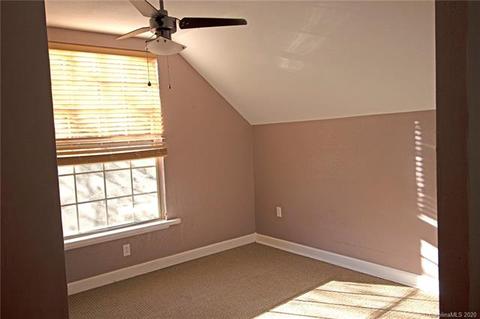 1380 Cedar Cliff Rd, Marshall, NC 28753 photo 16