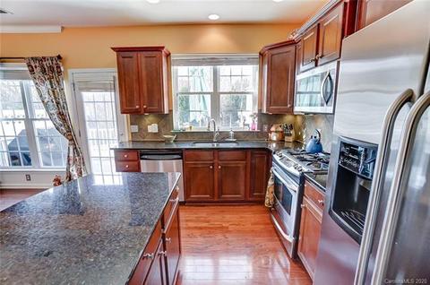 1096 Drayton Ct, Fort Mill, SC 29708 photo 12