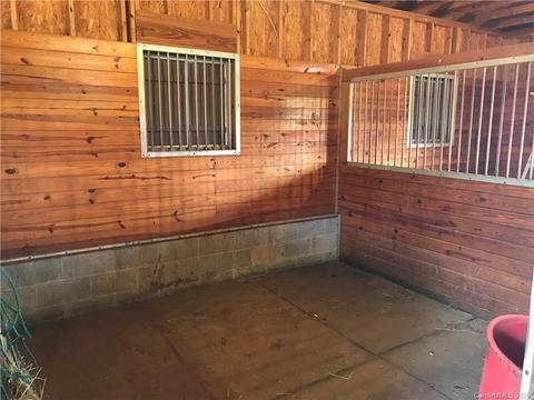 624 Bill Holbert Rd, Tryon, NC 28782 photo 9