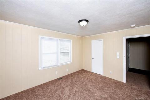 715 E Chestnut St, Stanley, NC 28164 photo 7