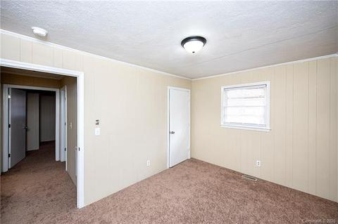 715 E Chestnut St, Stanley, NC 28164 photo 9