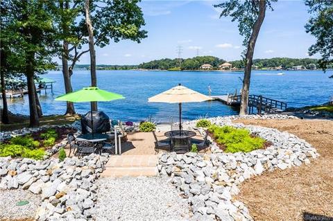 9316 Legrand Dr, Terrell, NC 28682 photo 1