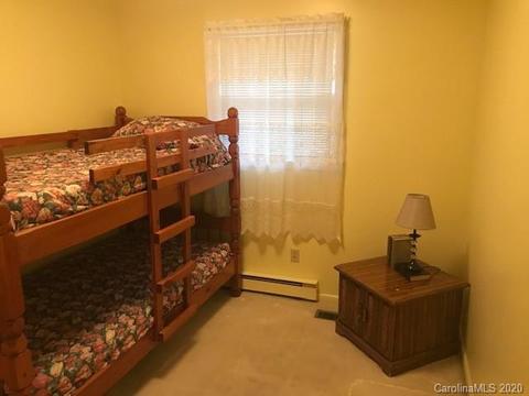 5498 Bryan Ln, Hickory, NC 28602 photo 9