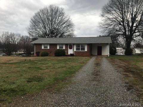 5498 Bryan Ln, Hickory, NC 28602 photo 1