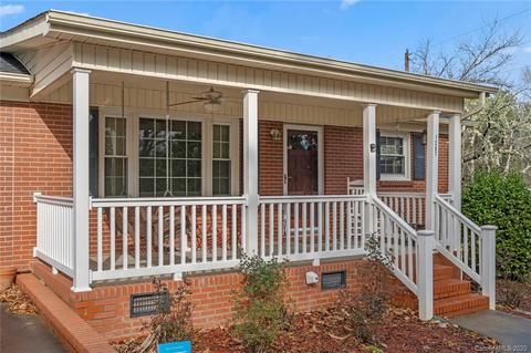 1287 Wallace St, Lancaster, SC 29720 photo 2