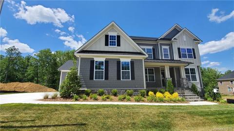 18523 Doves Crest Rd, Cornelius, NC 28031 photo 2