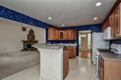 8599 Kiser Commons Dr, Terrell, NC 28682 photo 15