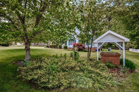 8599 Kiser Commons Dr, Terrell, NC 28682 photo 3