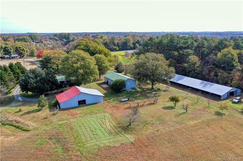 2921 Bert Williams Rd, Monroe, NC 28110 photo 4
