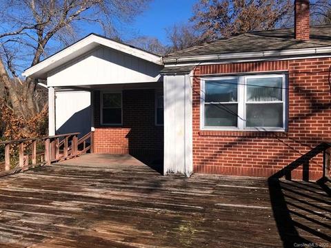 4 Maple St, Sylva, NC 28779 photo 3
