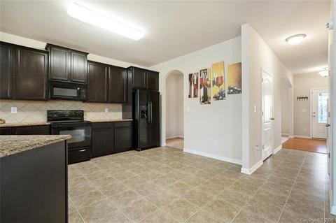 2121 Kingstree Dr, Monroe, NC 28112 photo 4