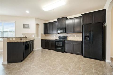 2121 Kingstree Dr, Monroe, NC 28112 photo 3