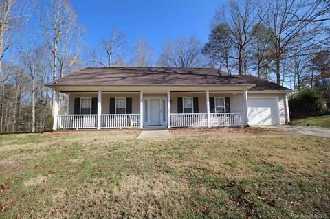 4173 Shadowbrook Ct, Morganton, NC 28655 photo 2
