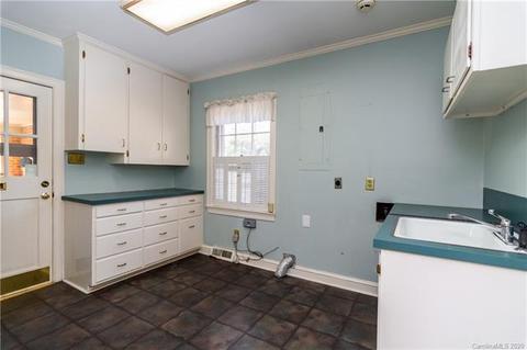 1301 E Colonial Dr, Salisbury, NC 28144 photo 16
