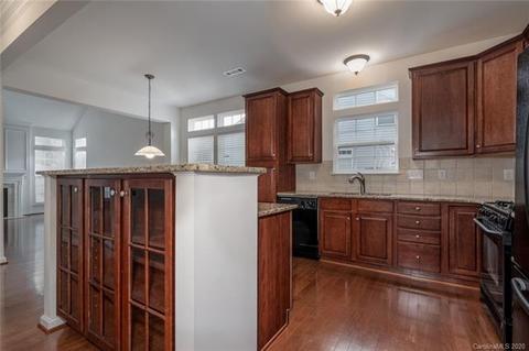 20548 Harbor View Dr, Cornelius, NC 28031 photo 4