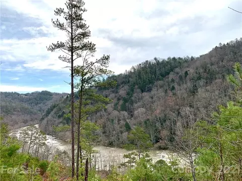 3477 French Broad 1 Pkwy #1, Marshall, NC 28753